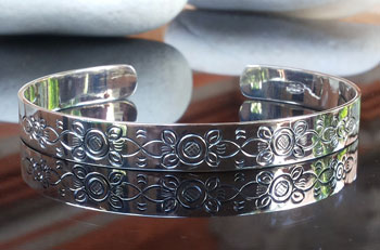 Bangle bali silver bead