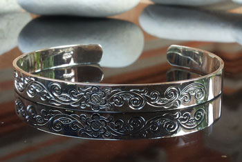 Bangle bali silver bead