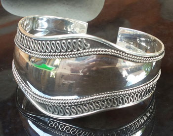 Bangle bali silver bead