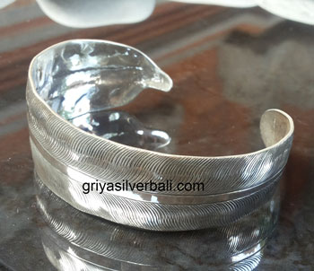 Bangle bali silver bead