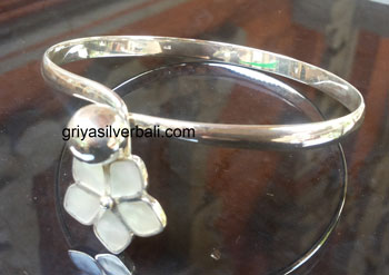 Bangle bali silver bead