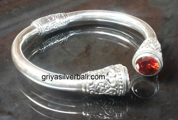 Bangle bali silver bead