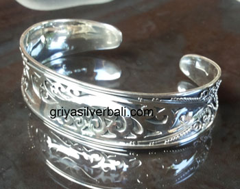 Bangle bali silver bead