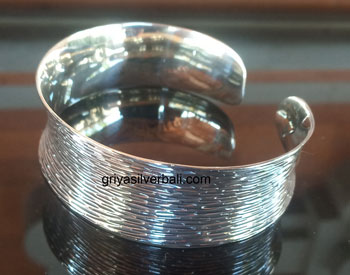 Bangle bali silver bead