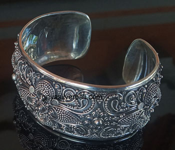 Bangle bali silver bead