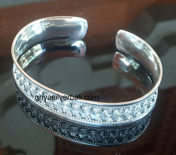 Bangle bali silver bead