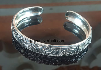 Bangle bali silver bead