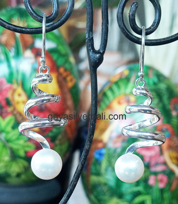 Earring bali silver bead