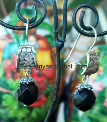 Earring bali silver bead