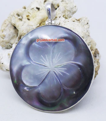 Pendant Shell bali silver bead