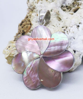 Pendant Shell bali silver bead