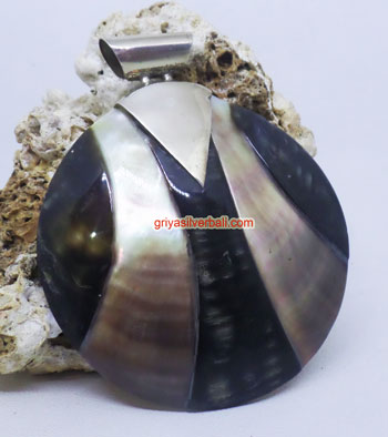 Pendant Shell bali silver bead