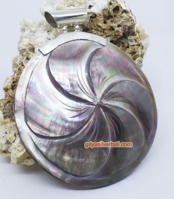 Pendant Shell bali silver bead