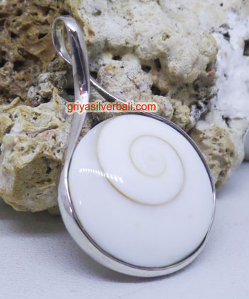 Pendant Shell bali silver bead