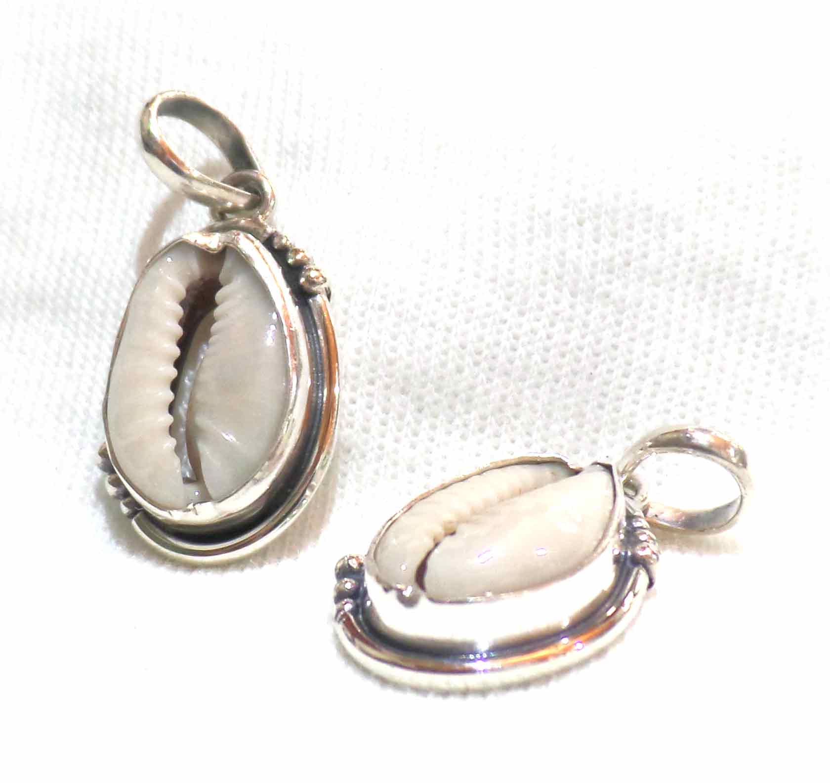 Pendant Shell Cowrie bali silver bead