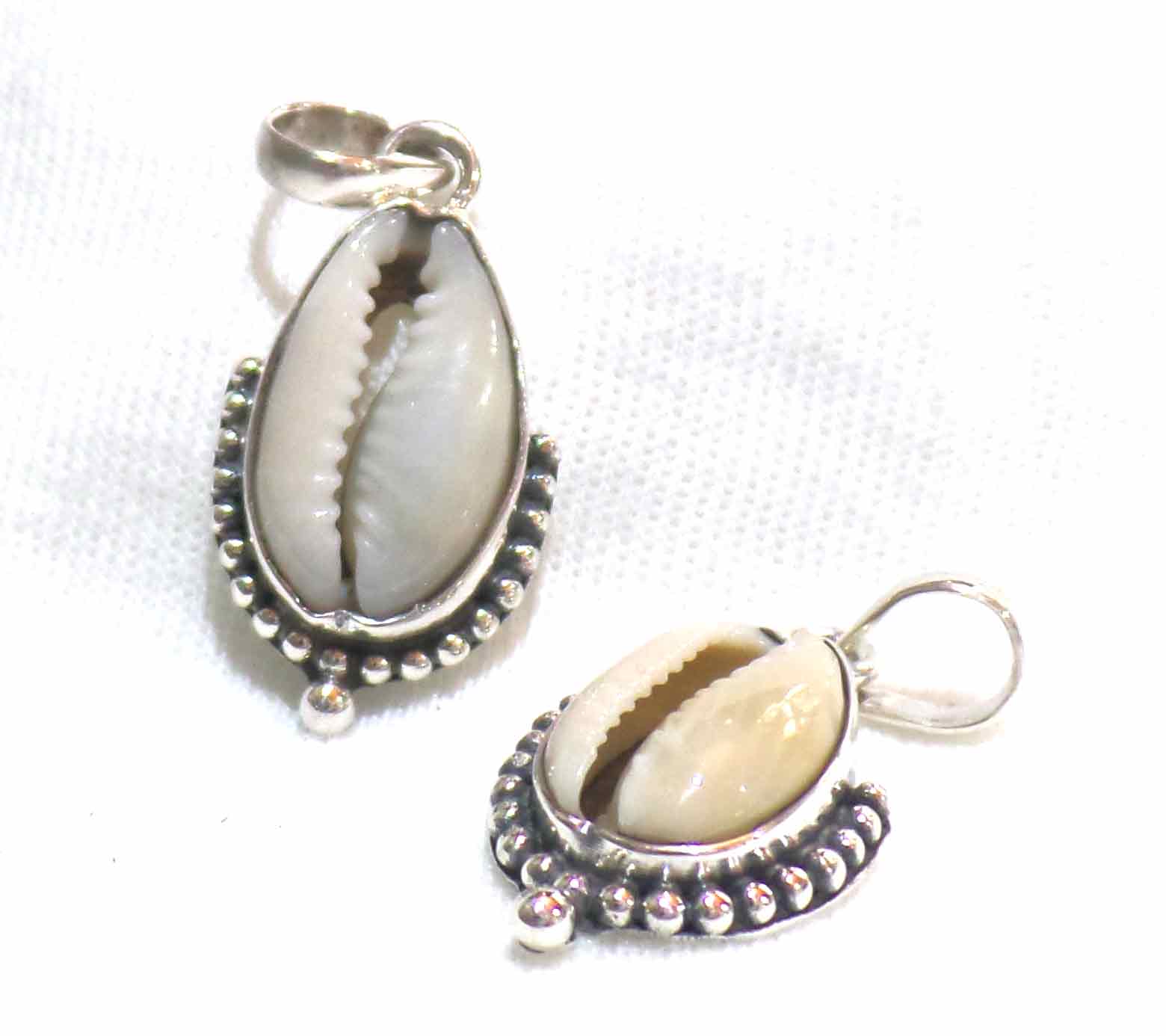 Pendant Shell Cowrie bali silver bead