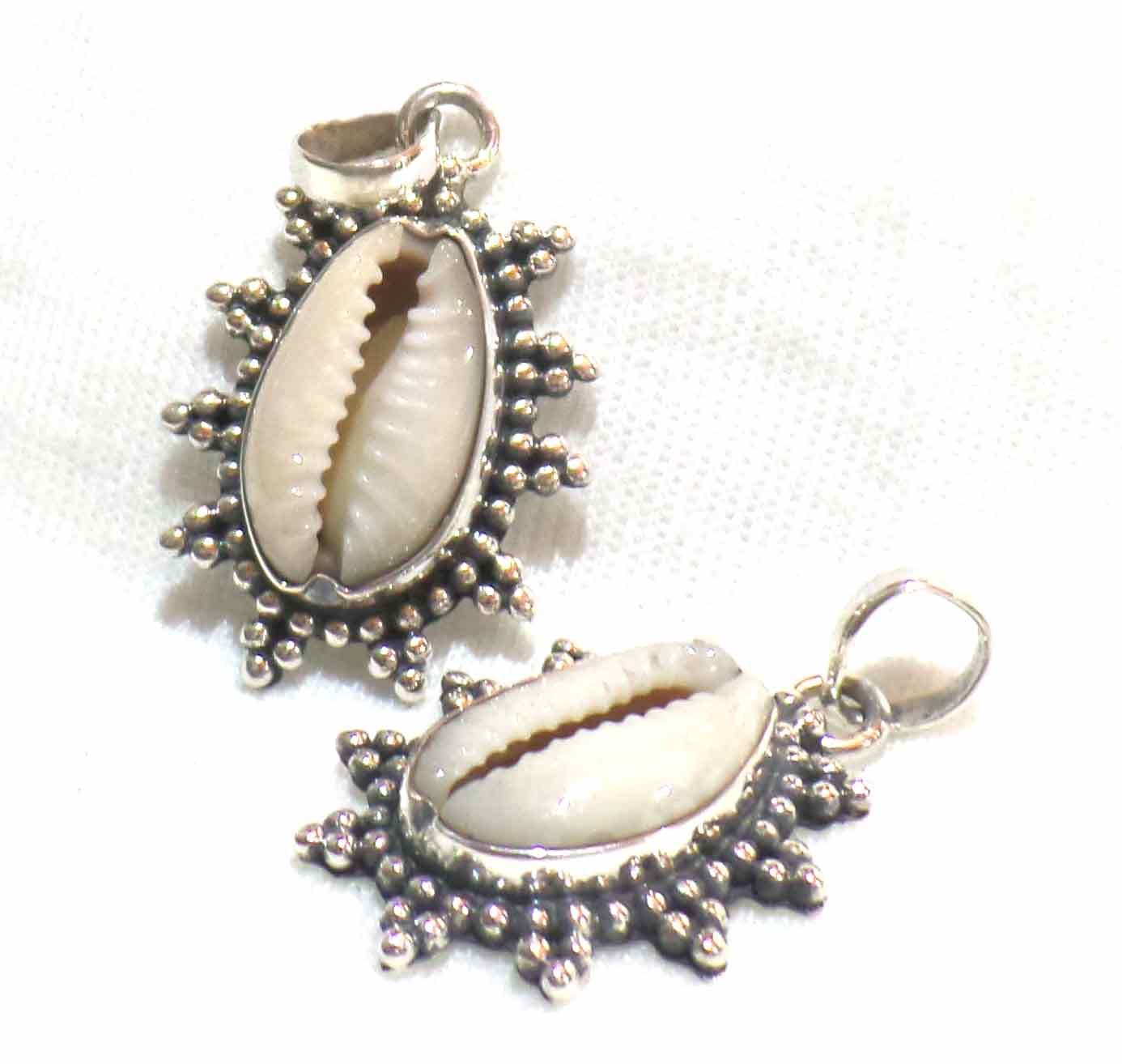 Pendant Shell Cowrie bali silver bead