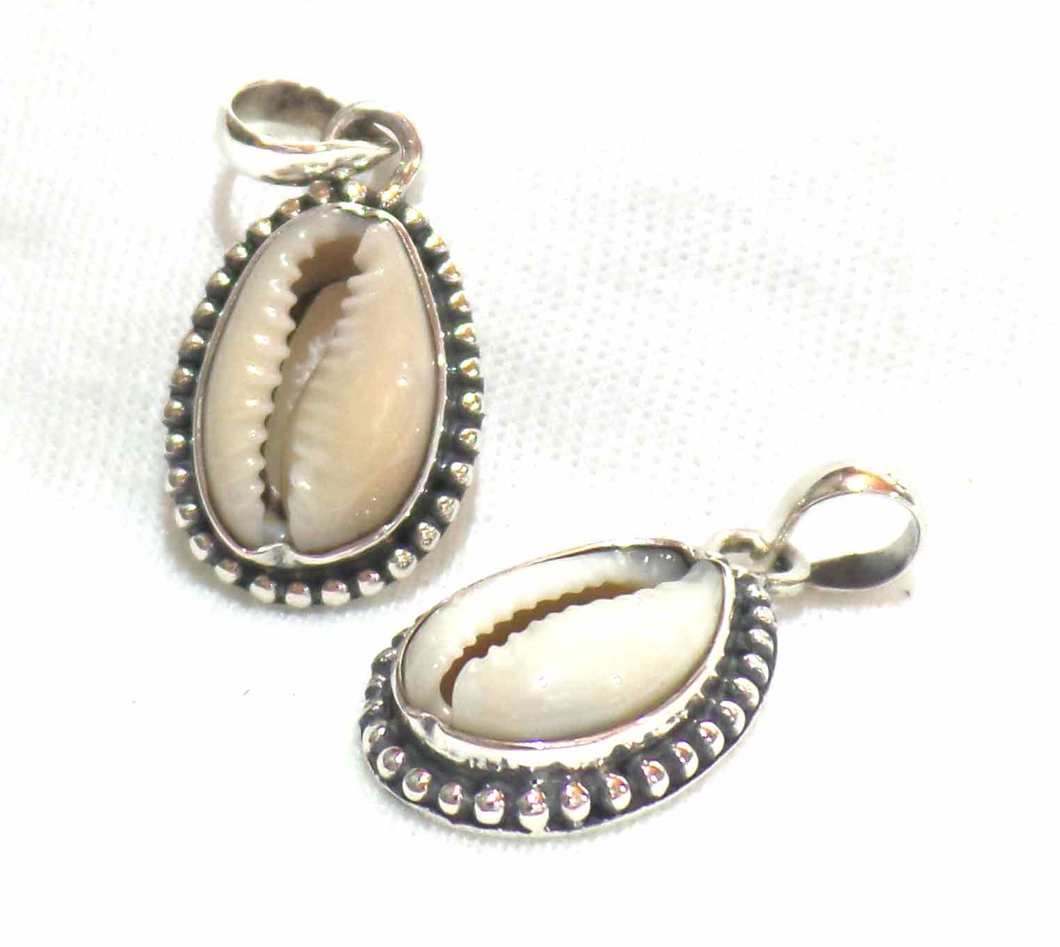 Pendant Shell Cowrie bali silver bead