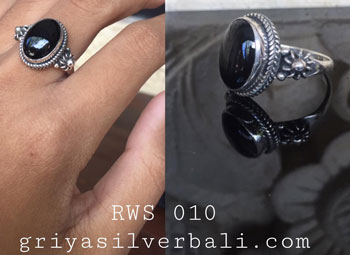 Ring With Stone bali silver bead