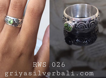 Ring With Stone bali silver bead