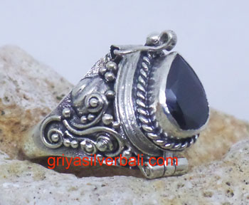 Ring With Stone bali silver bead