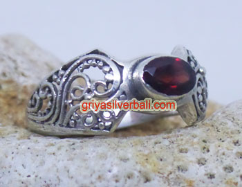 Ring With Stone bali silver bead