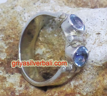 Ring With Stone bali silver bead