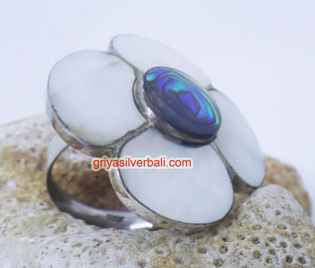 Ring With Stone bali silver bead